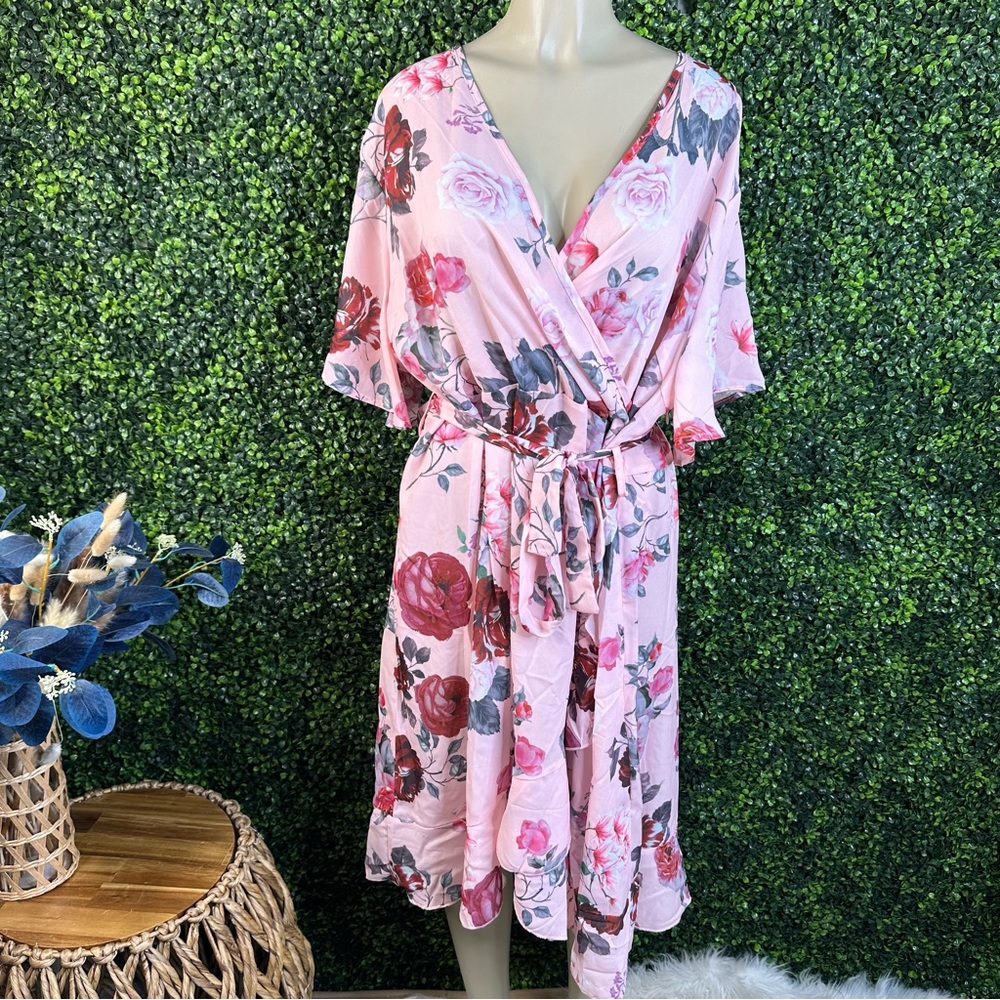 Nwt pink Floral Pink Wrap Dress